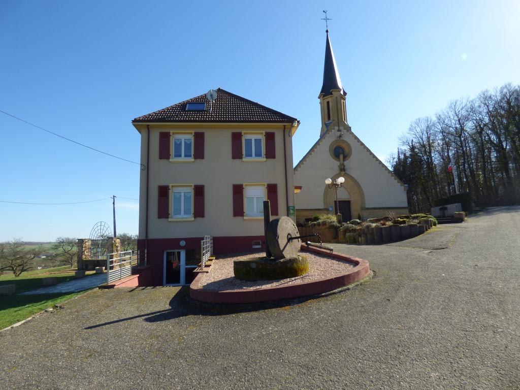 Gite "Vue Sur La Frontiere" Heining-les-Bouzonville Exterior foto